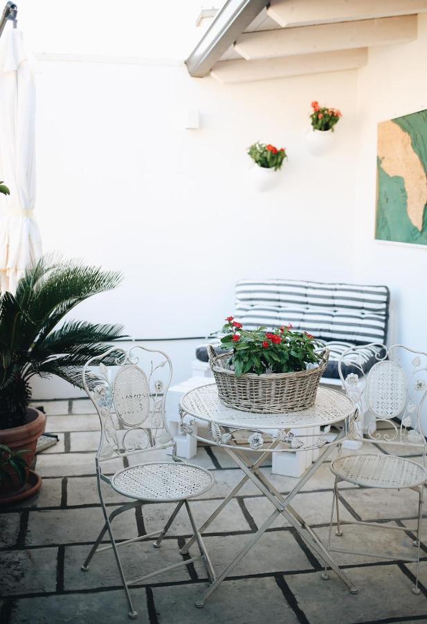 Le Home Rooms Lecce Exterior photo